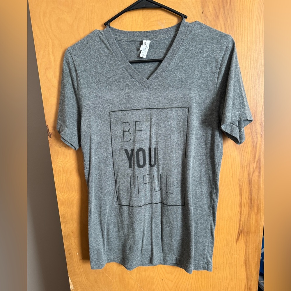 BeYouTiful Gray Shirt Small